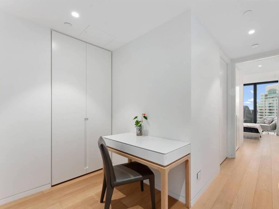 Luxury 1br Iconic Harbour Views In Barangaroo