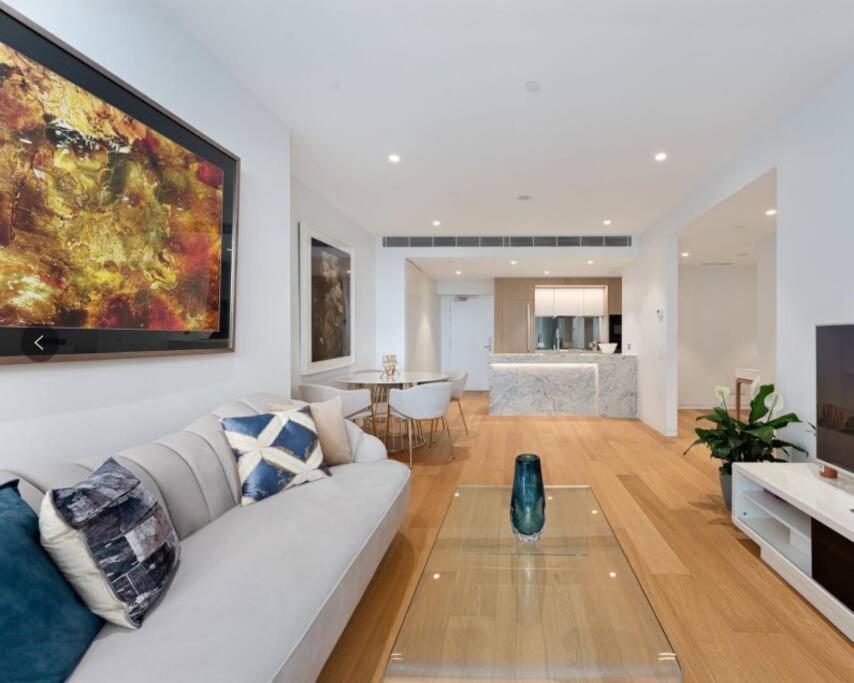 Luxury 1br Iconic Harbour Views In Barangaroo Apartment *